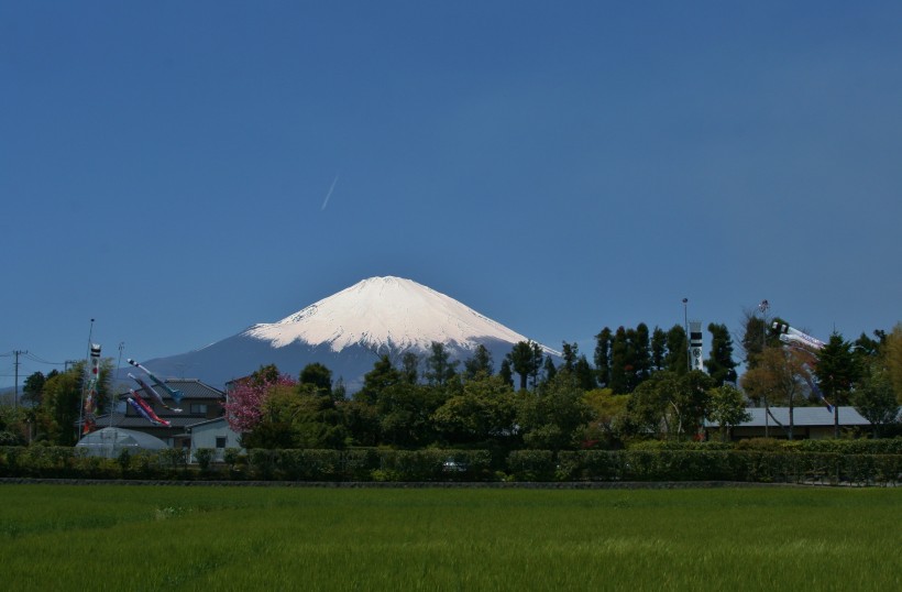 点击大图看下一张：唯美的富士山风景图片欣赏