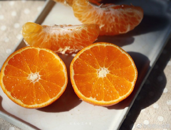 点击大图看下一张：一组橙色清新橘子美图片
