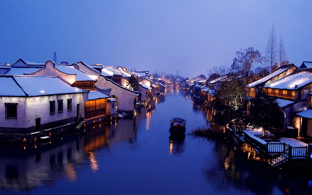 点击大图看下一张：浙江乌镇西栅夜景图片