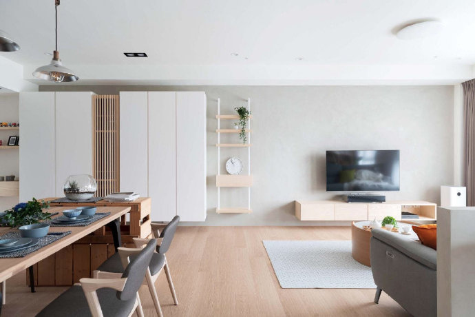 点击大图看下一张：日式简约风二居室装修设计，悠闲舒适的温馨空间