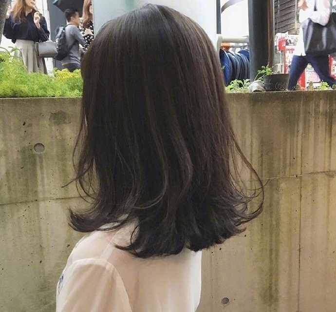 点击大图看下一张:夏日发型的一股小清新