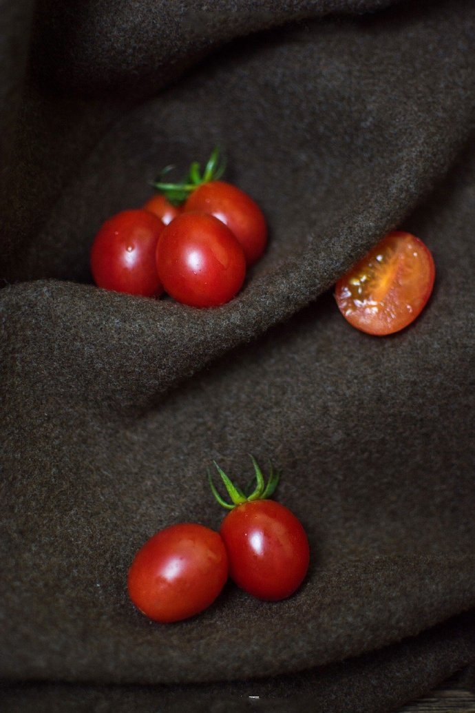 点击大图看下一张：又是水果又是蔬菜的小番茄