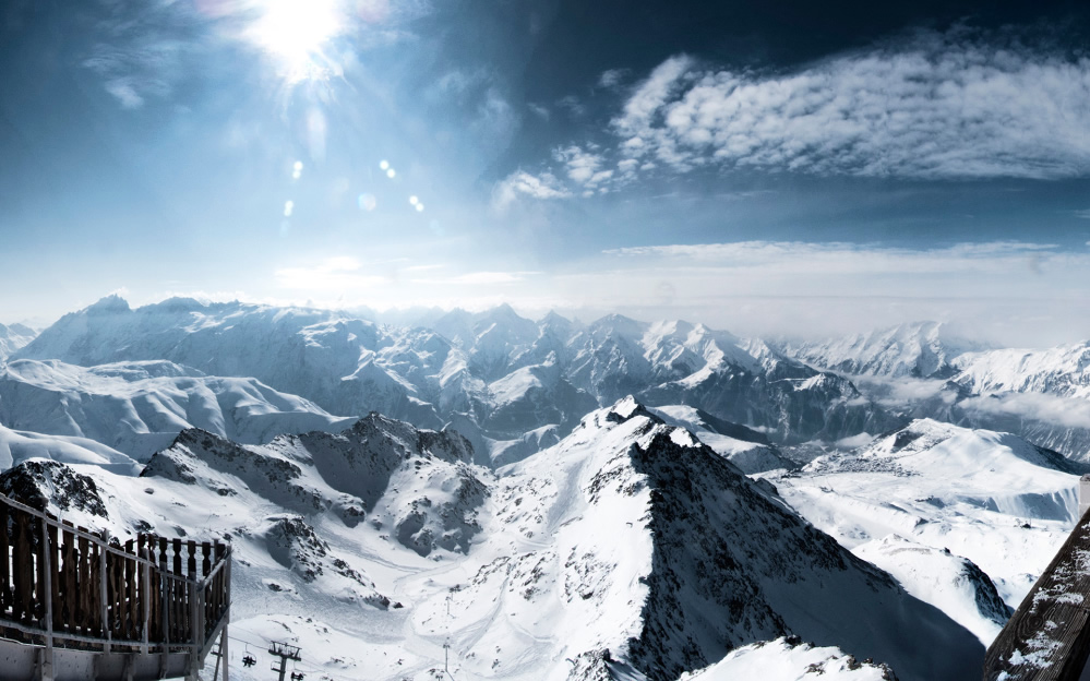 点击大图看下一张：一组壮丽的雪山风景图片