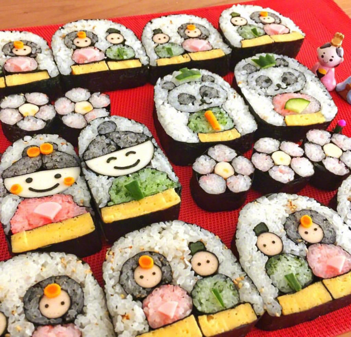 点击大图看下一张：超可爱的创意寿司