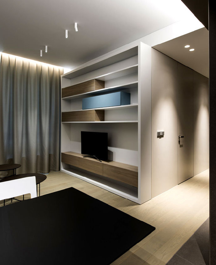 点击大图看下一张：现代风格40平米单身小公寓设计