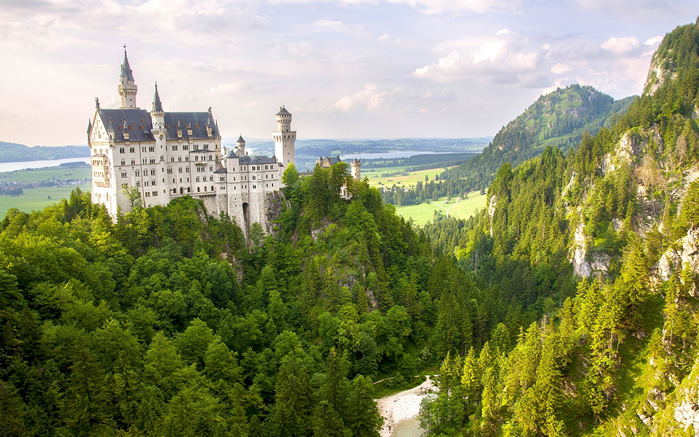 点击大图看下一张：德国巴伐利亚唯美风景桌面壁纸