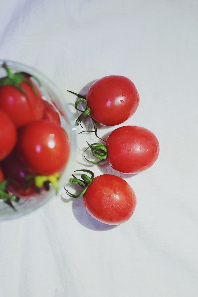 点击大图看下一张：想把西红柿的甜分享出来