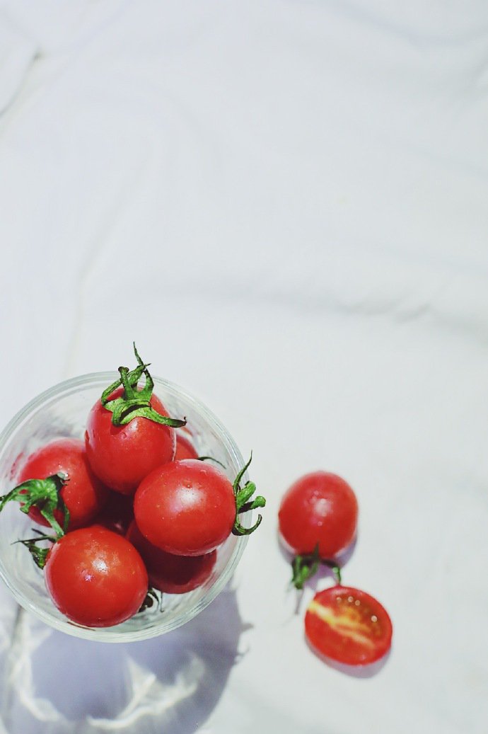 点击大图看下一张：想把西红柿的甜分享出来