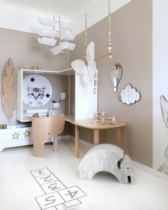 点击大图看下一张：儿童房的梦幻创意空间布局灵感