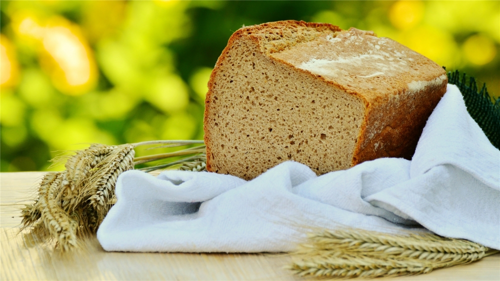 点击大图看下一张：一组健康的杂粮面包图片
