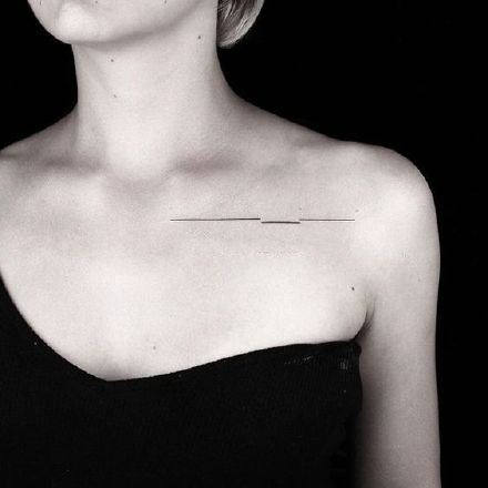 点击大图看下一张：一条简单的直线纹身 蕴藏纹身师多年的纹身功底