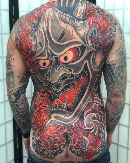 点击大图看下一张：般若主题9款纹身图案 纹身圈里的般若一般是指日本的一种怨灵，大致有笑般若、白般若和赤般若三种