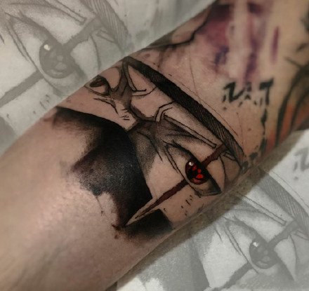 点击大图看下一张：包臂火影忍者的一组人物纹身图