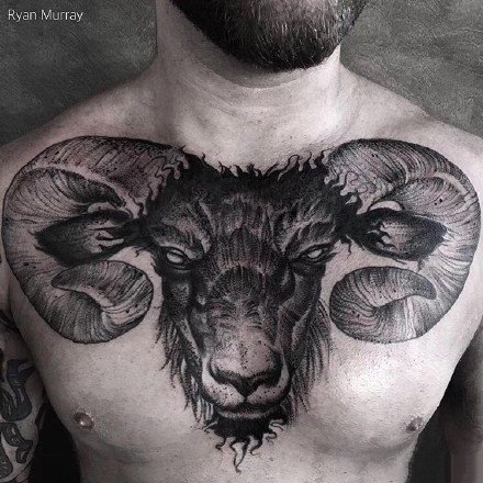 点击大图看下一张：暗黑的一组羊头撒旦花胸纹身作品