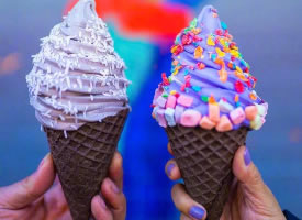 一组香甜顺滑的冰淇淋图片