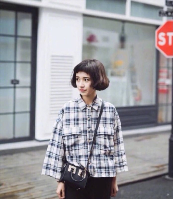 点击大图看下一张:减龄又瘦脸的短发款式