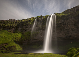 冰岛塞里雅兰瀑布美景桌面壁纸