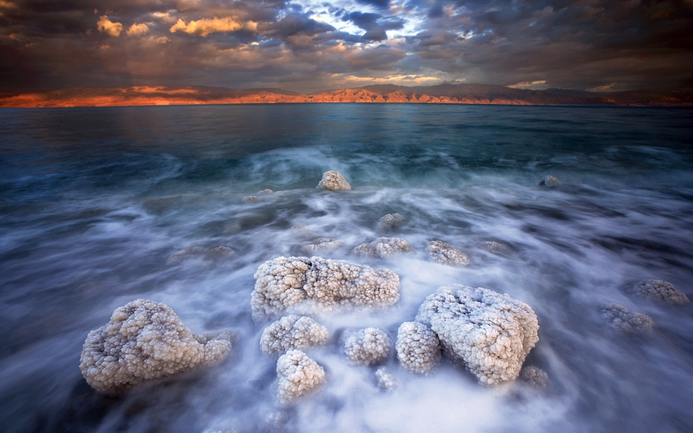 点击大图看下一张：死海和盐湖的奇妙美景图片