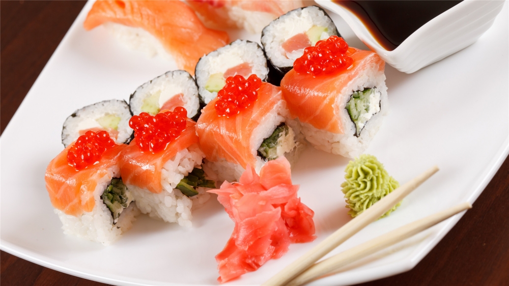 点击大图看下一张：精美寿司美食高清桌面壁纸