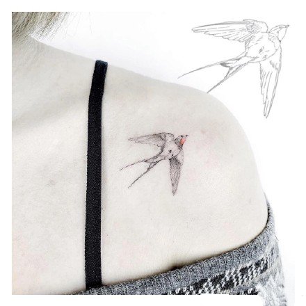 点击大图看下一张：一组黑色点刺燕子纹身图案