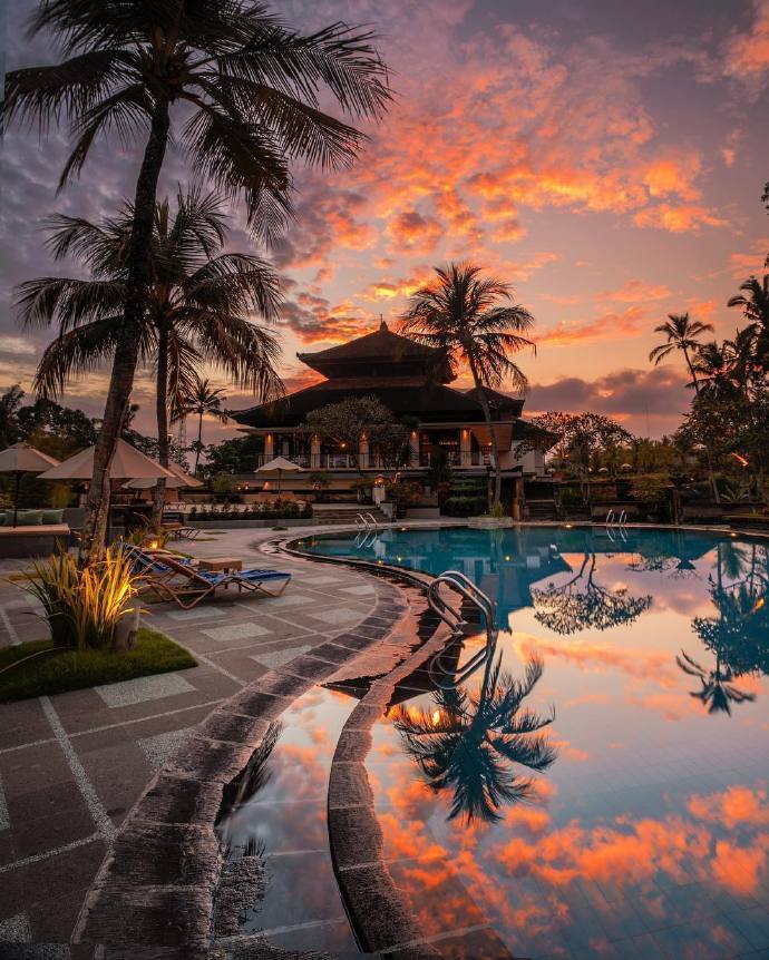 点击大图看下一张：一组巴厘岛的晚霞图片