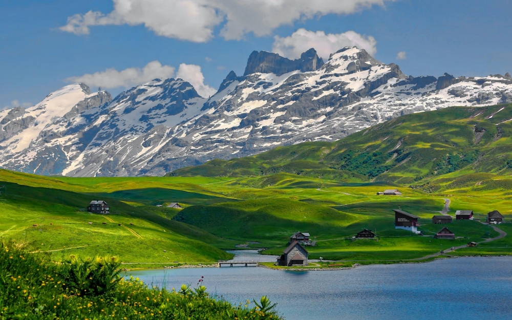 点击大图看下一张：瑞士优雅风景高清桌面壁纸
