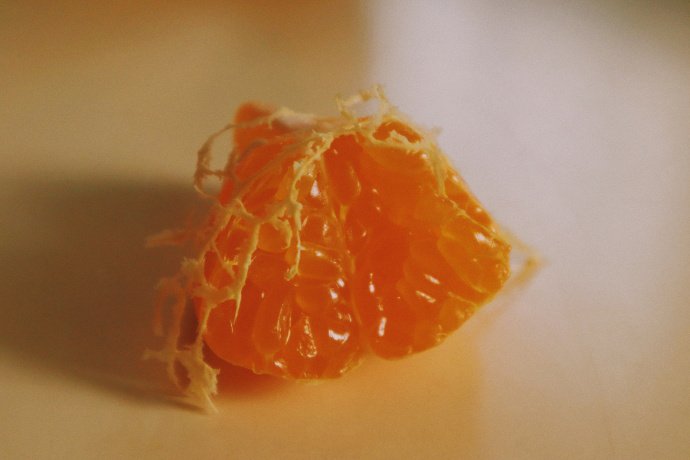 点击大图看下一张：一组橘色唯美的果粒图片