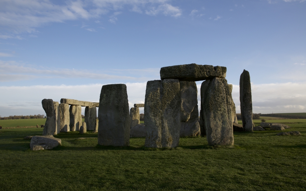 点击大图看下一张：英格兰巨石阵建筑风景图片桌面壁纸