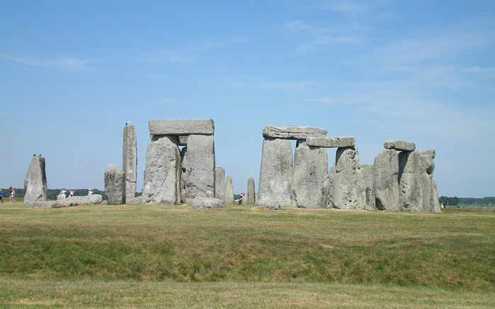 点击大图看下一张：英格兰巨石阵建筑风景图片桌面壁纸