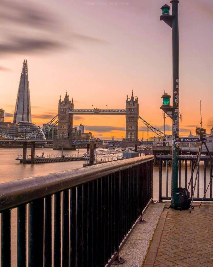 点击大图看下一张：伦敦夕阳，太美太温柔