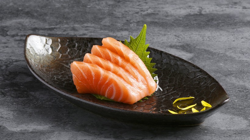 点击大图看下一张：美味新鲜的三文鱼图片