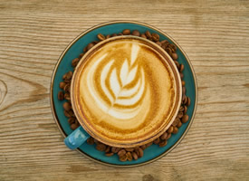 非常漂亮的拉花设计咖啡图片