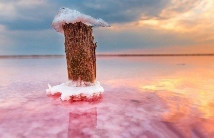 点击大图看下一张：乌克兰克里木半岛美丽迷人的盐湖