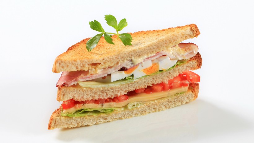 点击大图看下一张：美味营养的三明治图片
