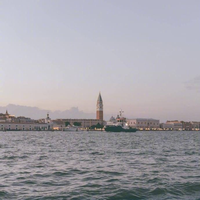 点击大图看下一张：水城威尼斯风景摄影图片