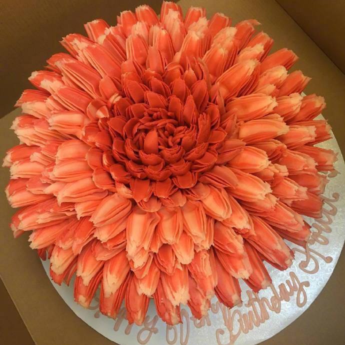 点击大图看下一张：鲜花蛋糕，渐变色的诱惑