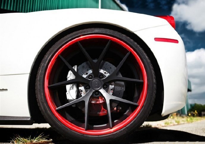 点击大图看下一张：帅气的法拉利 458 via gtuu ​​​​图片欣赏