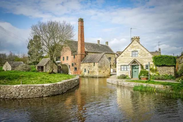 点击大图看下一张：英国最美最诗情画意的乡村——科茨沃尔德