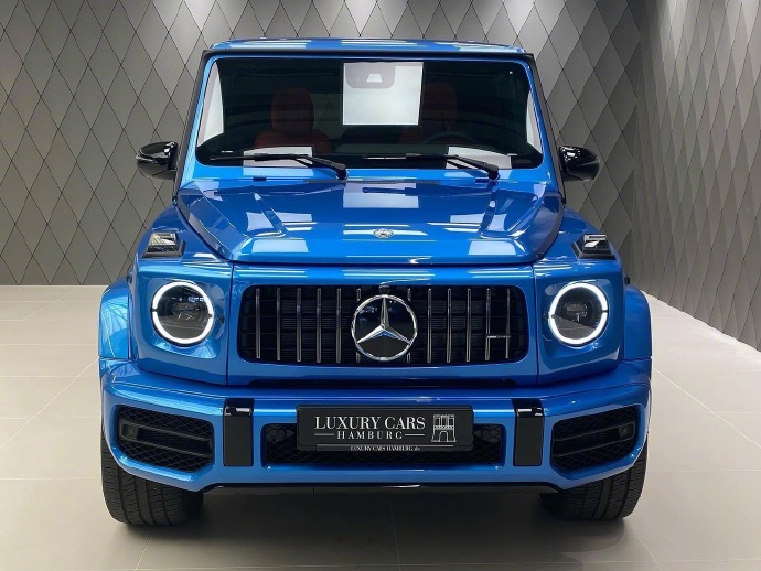 点击大图看下一张：酷酷的蓝色新奔驰大G图片