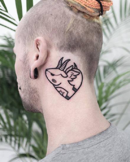 点击大图看下一张：一组黑灰可爱的动物纹身图案