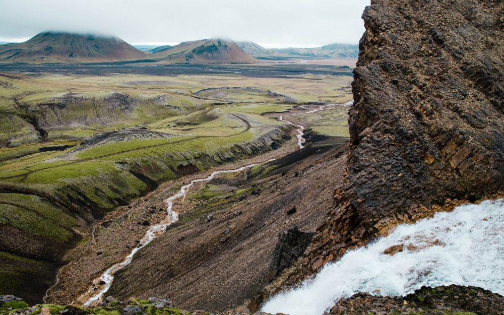点击大图看下一张：冰岛唯美自然风景图片桌面壁纸