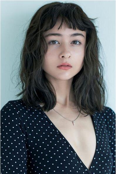 点击大图看下一张：日本女生流行的发型图片