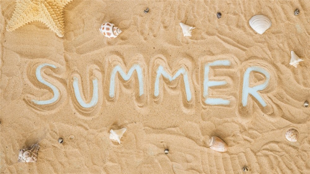 点击大图看下一张：夏日沙滩风格高清桌面壁纸