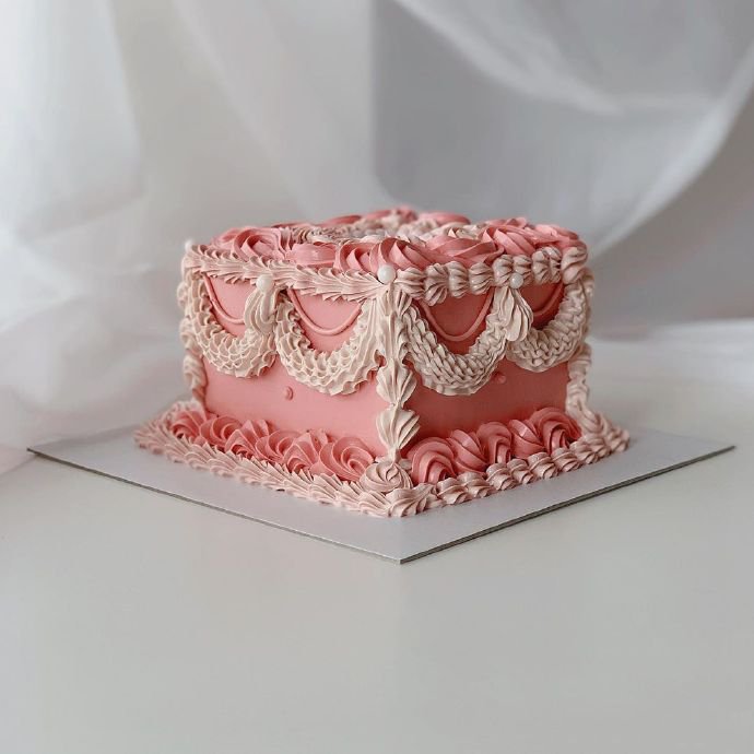 点击大图看下一张：送给小公主的漂亮蛋糕图片