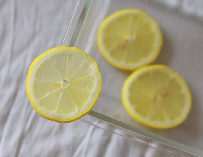 点击大图看下一张：一组小清新唯美的柠檬静物拍摄