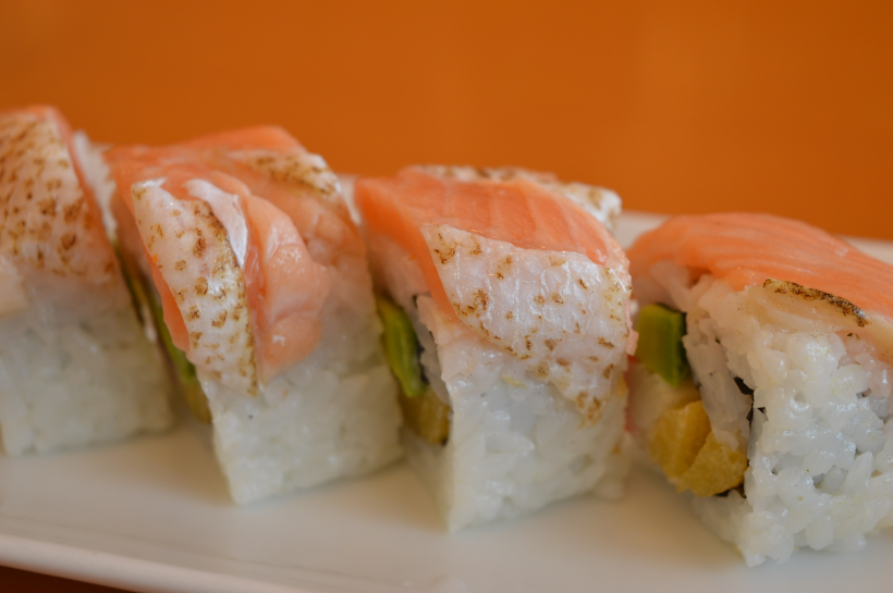 点击大图看下一张：晶莹软润的寿司图片