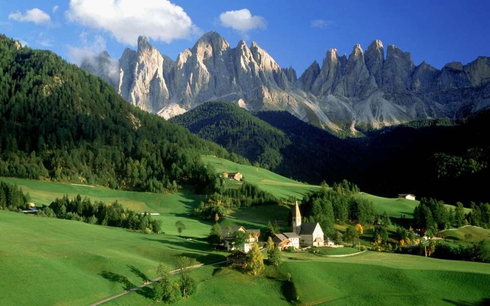 点击大图看下一张：阿尔卑斯山高清自然美景