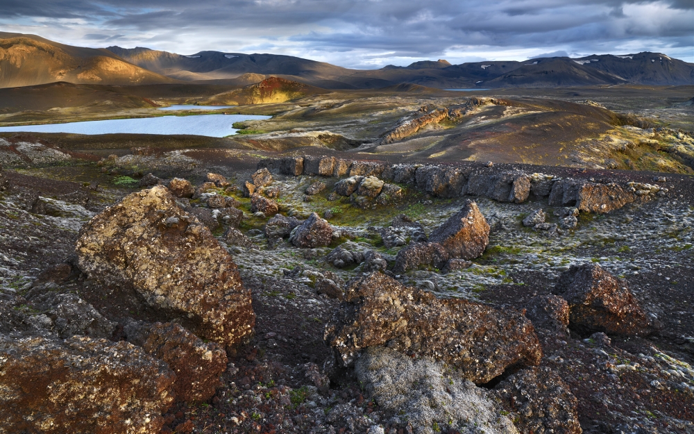 点击大图看下一张：美丽的冰岛山水壁纸图片