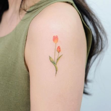 点击大图看下一张：一组彩色小清新花朵纹身图案