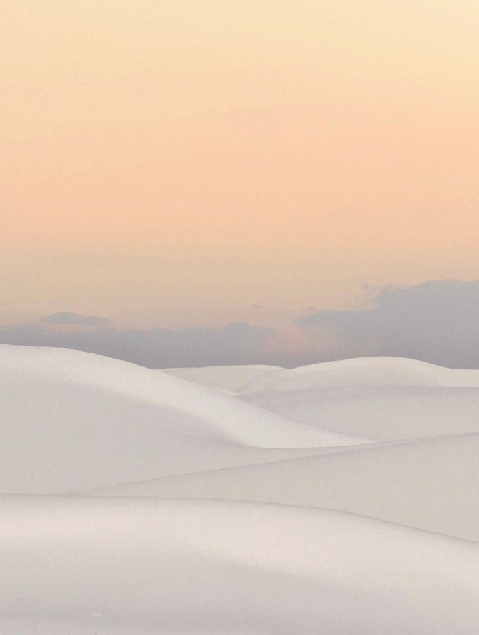 点击大图看下一张：行走在茫茫沙漠中，感受这世间的广袤与苍凉